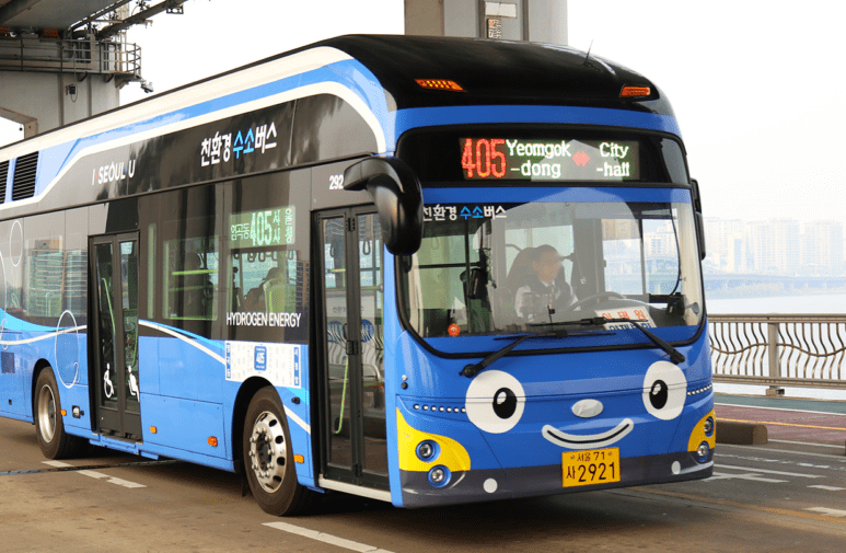 Autobus Hyundai na vodíkový pohon v jihokorejském Soulu (foto *Youngjin/Creative Commons)