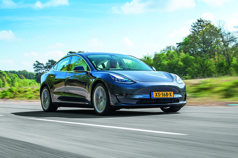 Druhým z aut, které by si zasloužily energetický štítek A++, je Tesla Model 3 (foto: Tesla)