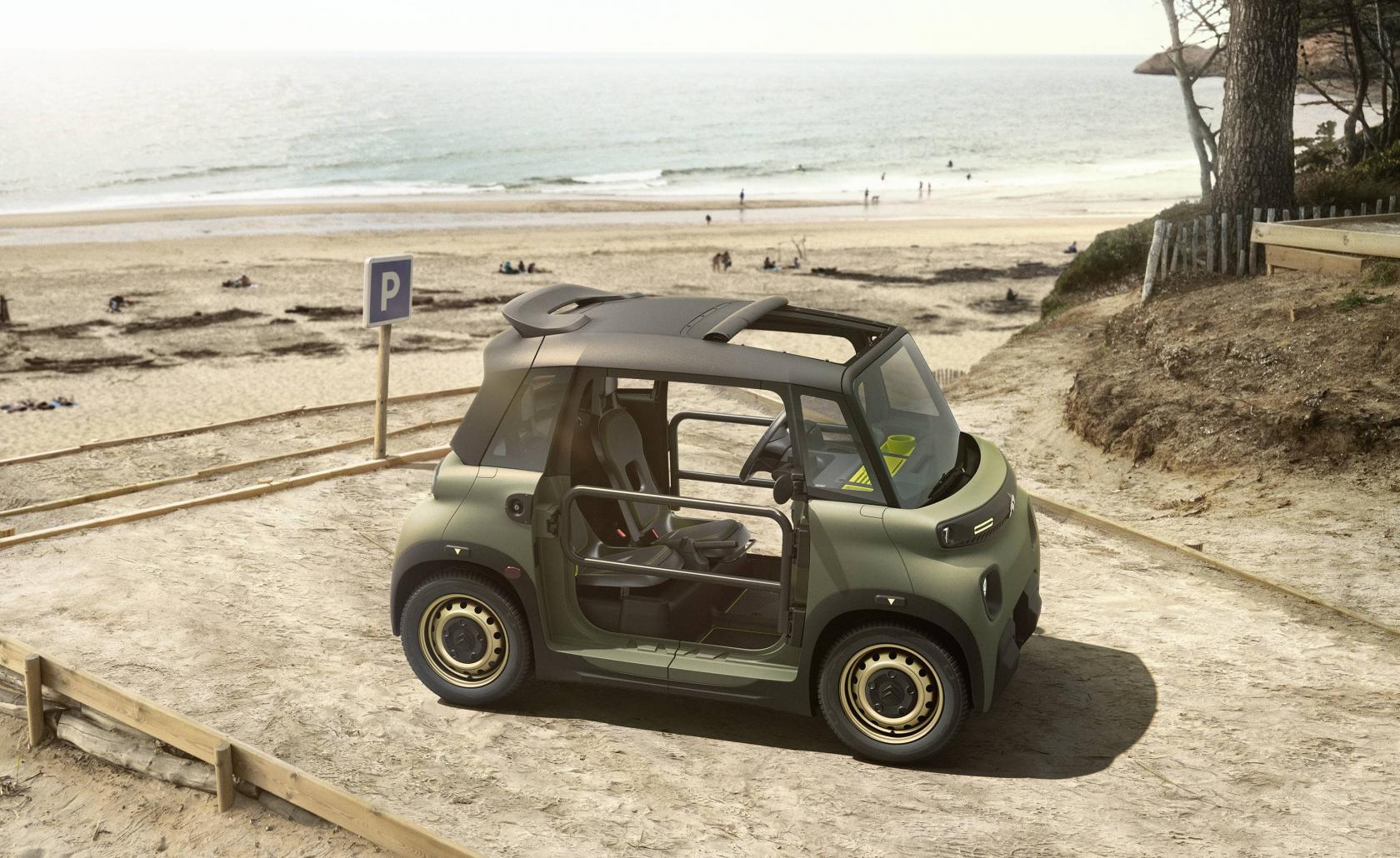 "Terénní" verze elektrického vozítka Ami společnosti Citroen nazvaná My Ami Beach Buggy (foto Citroen)